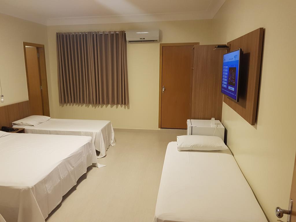 Oft Place Hotel กัวยาเนีย ภายนอก รูปภาพ